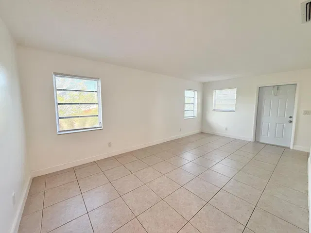 Residence photo 56