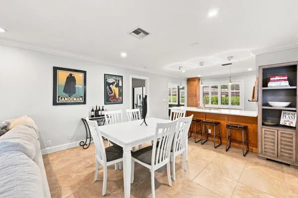 Residence photo 12