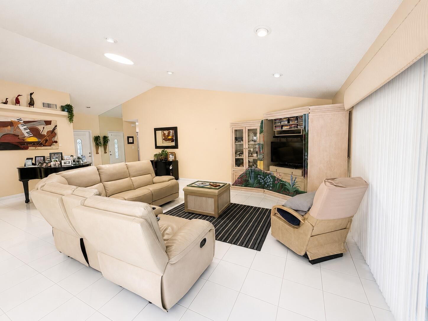 Residence photo 6
