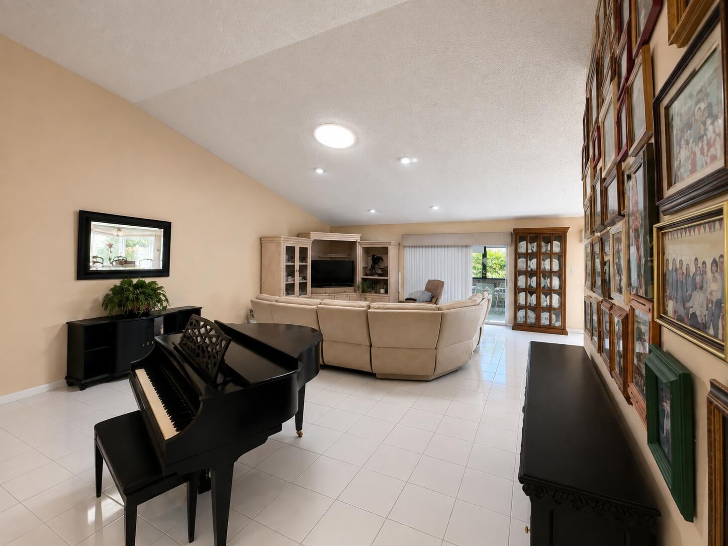 Residence photo 9