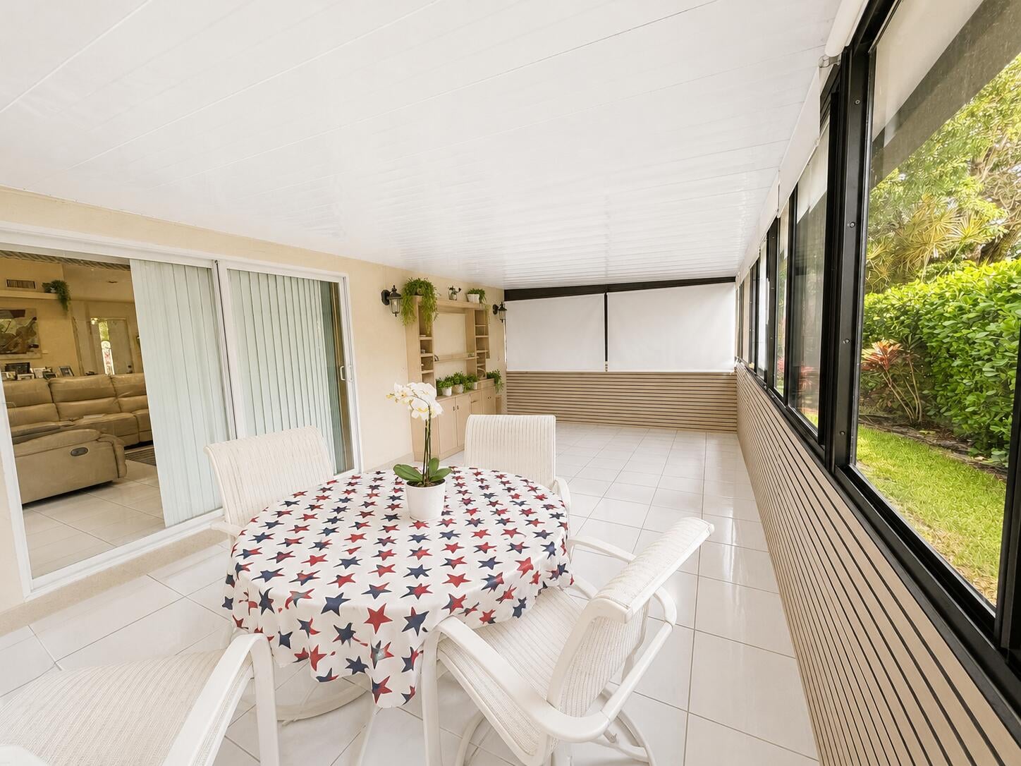 Residence photo 12