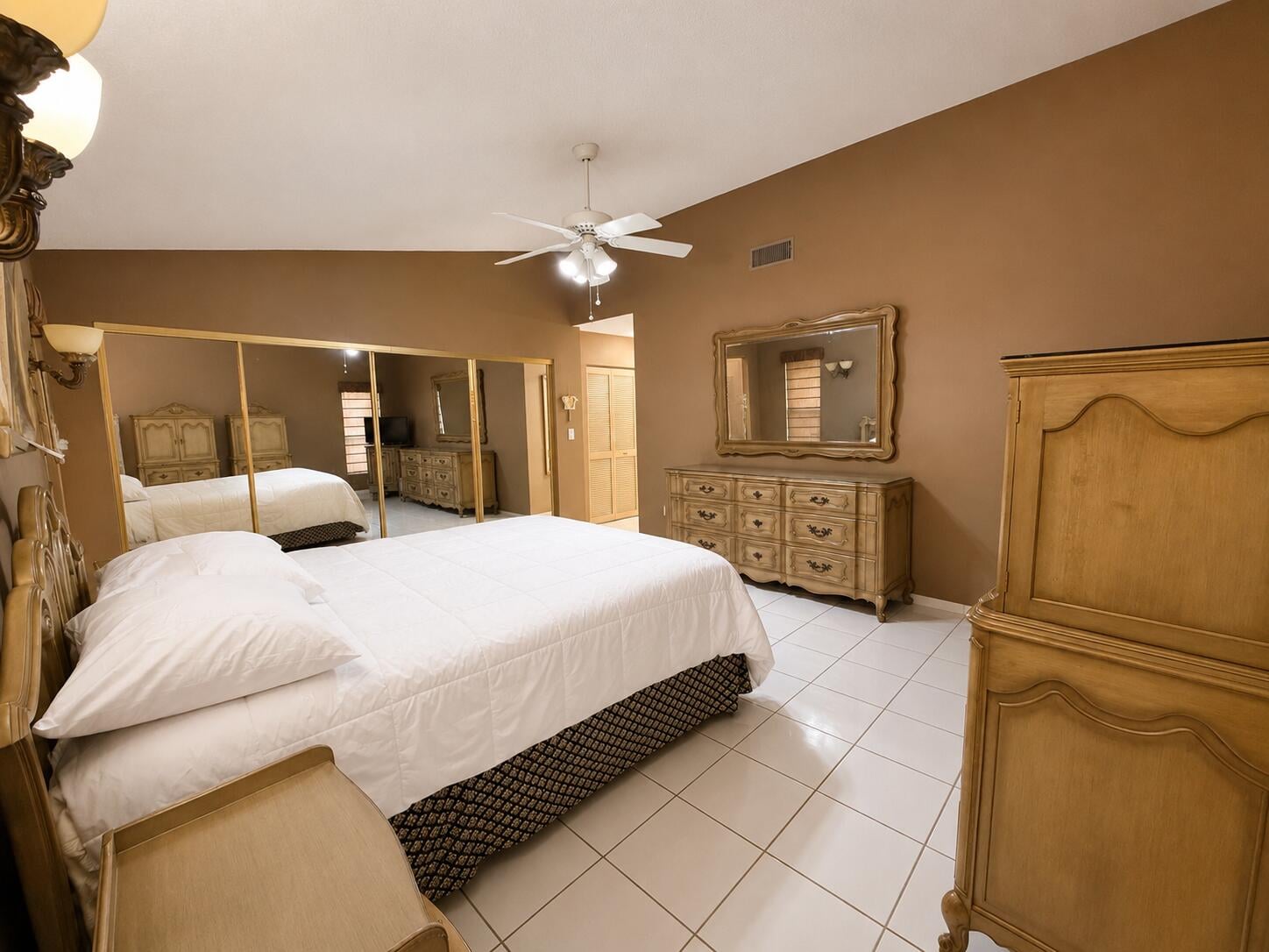 Residence photo 23