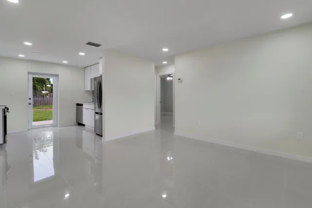Residence photo 11