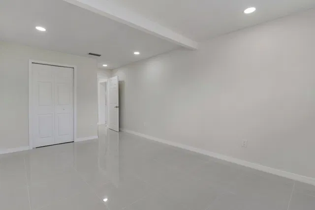 Residence photo 15