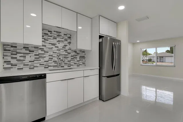 Residence photo 19