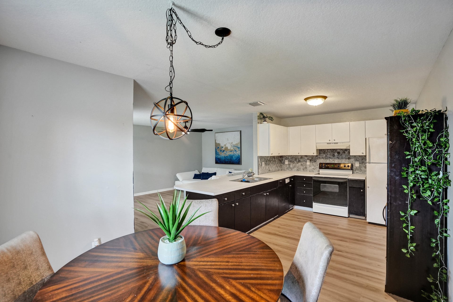 Residence photo 6