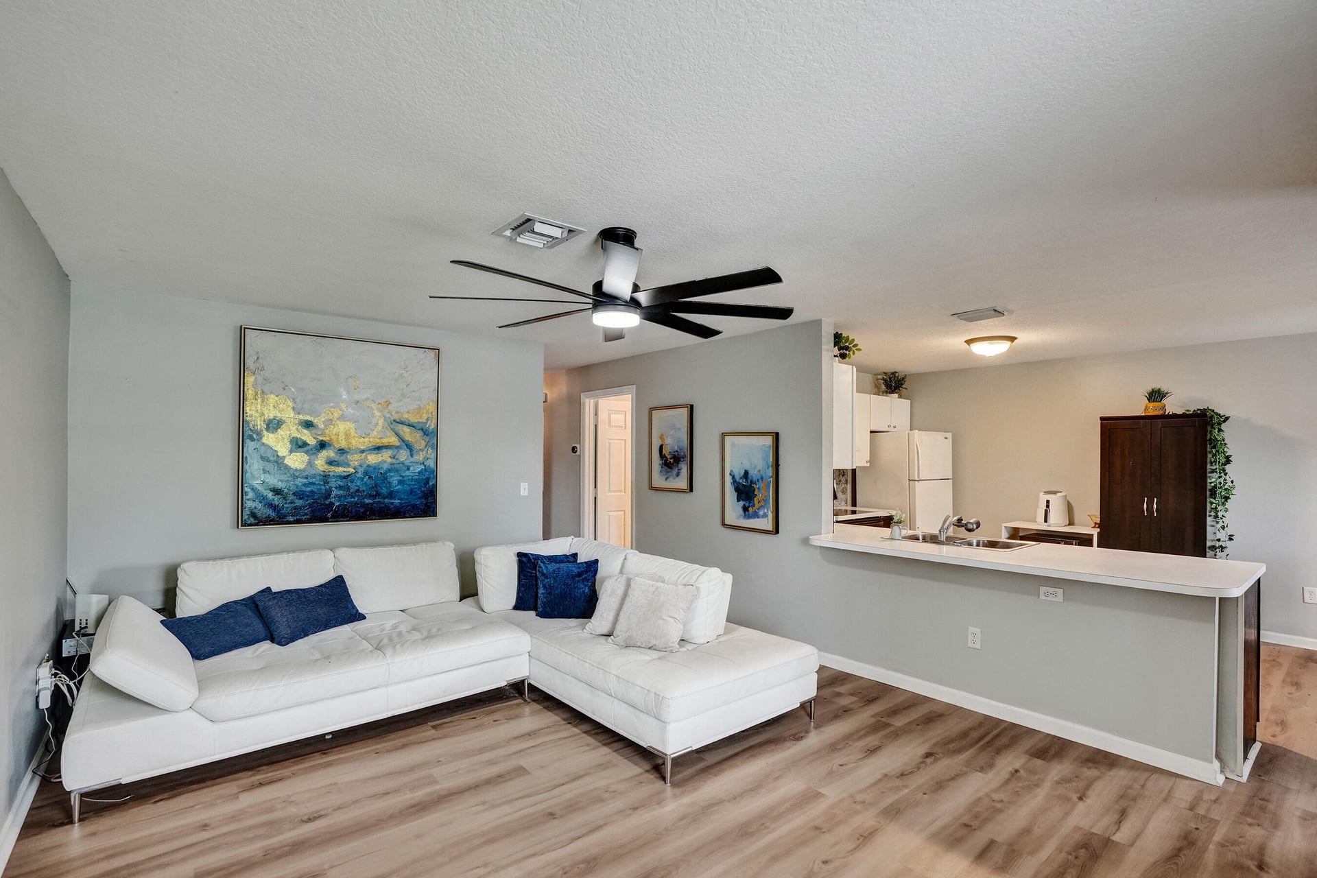 Residence photo 12