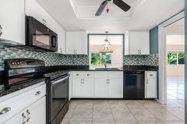 Residence photo 29