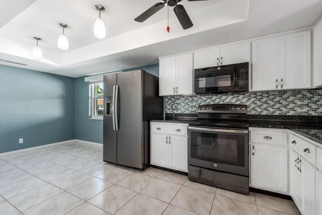 Residence photo 32
