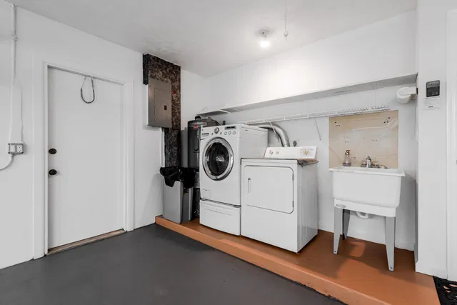 Residence photo 43