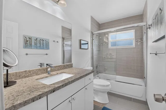 Boca Harbour Residence photo 27
