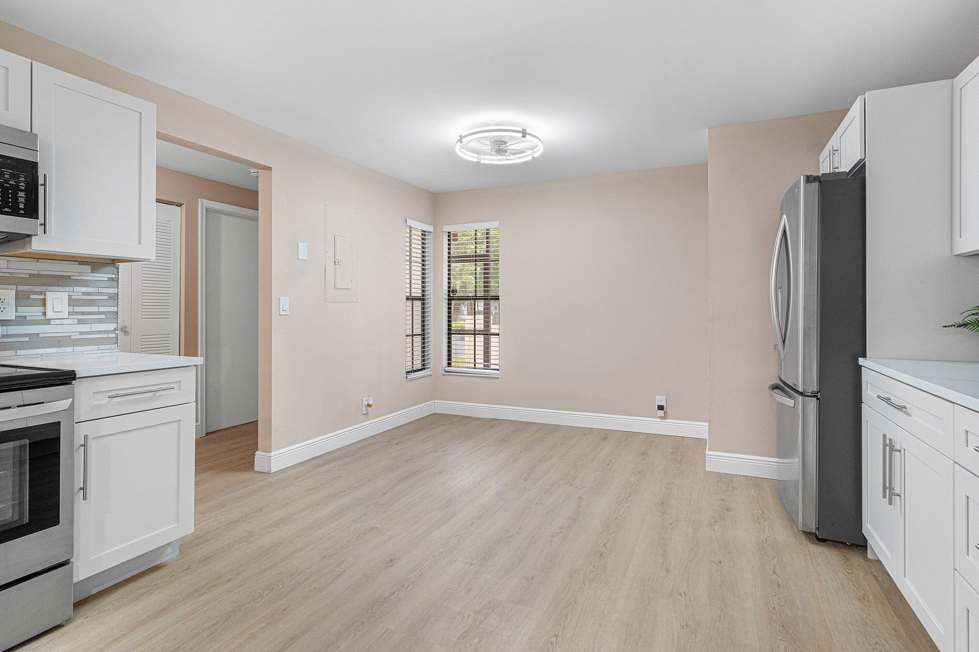 Unit 102 photo 14