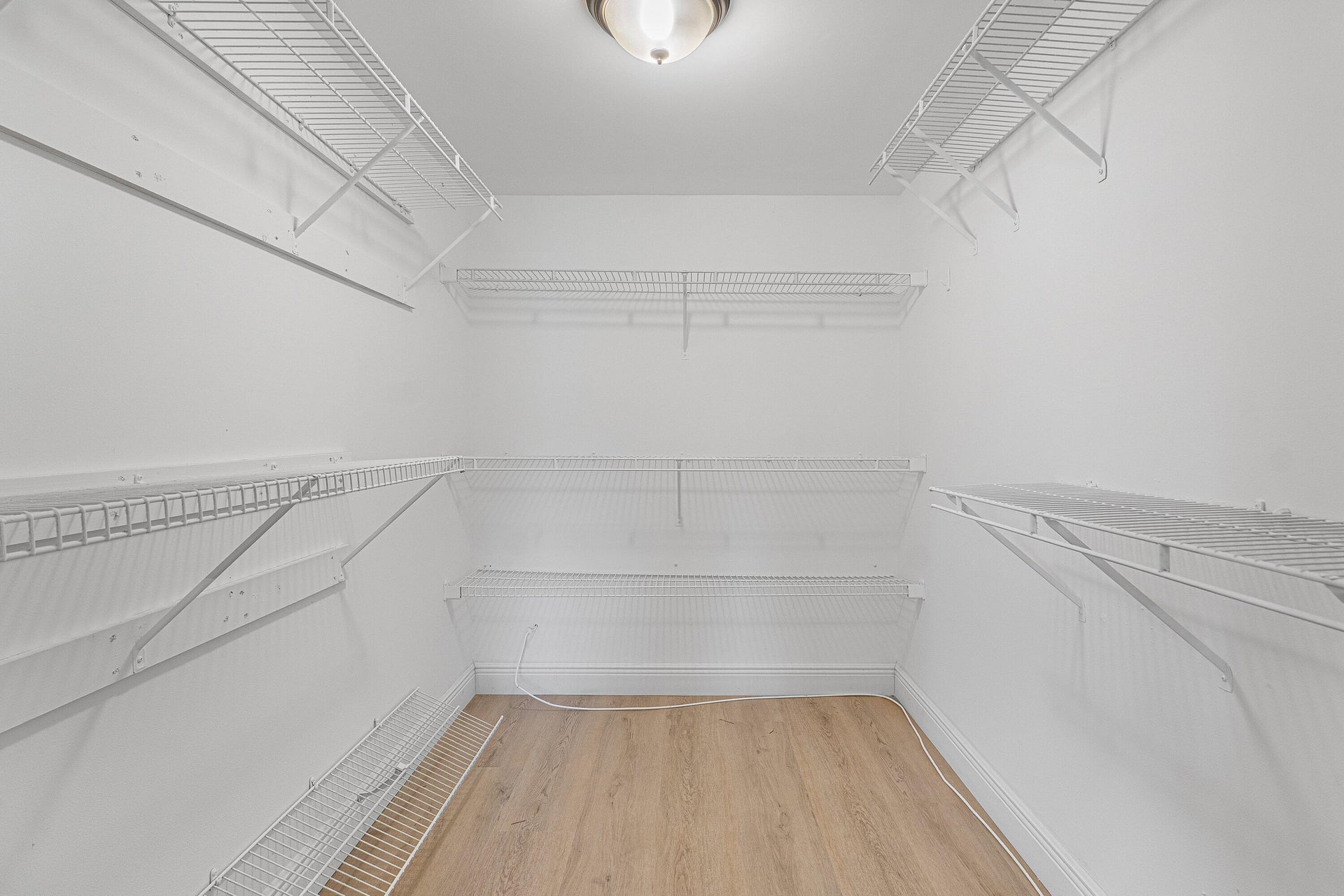 Unit 102 photo 27