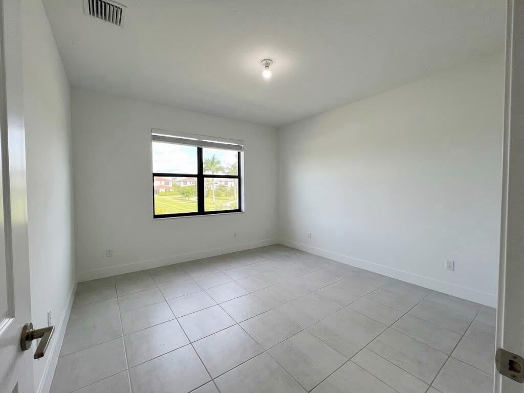 Residence photo 6