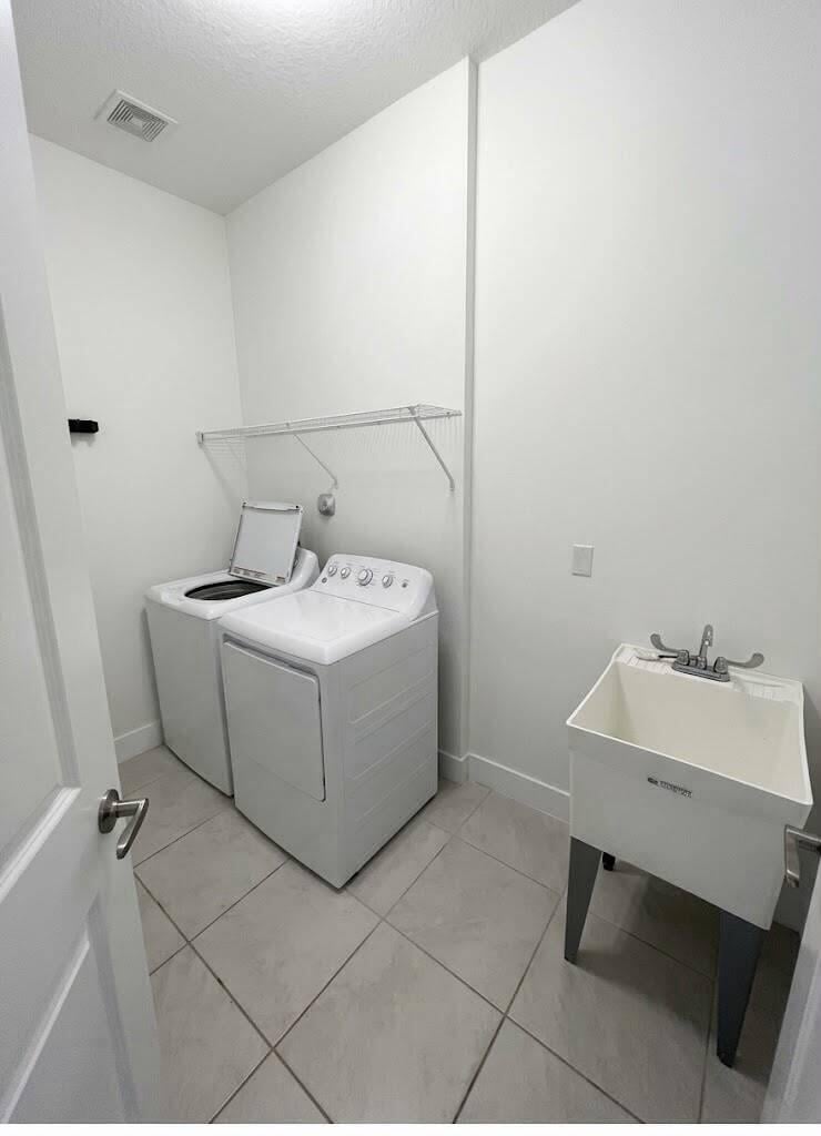 Residence photo 13