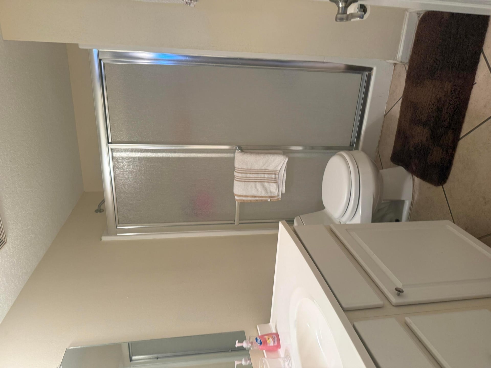  Unit 404 photo 23