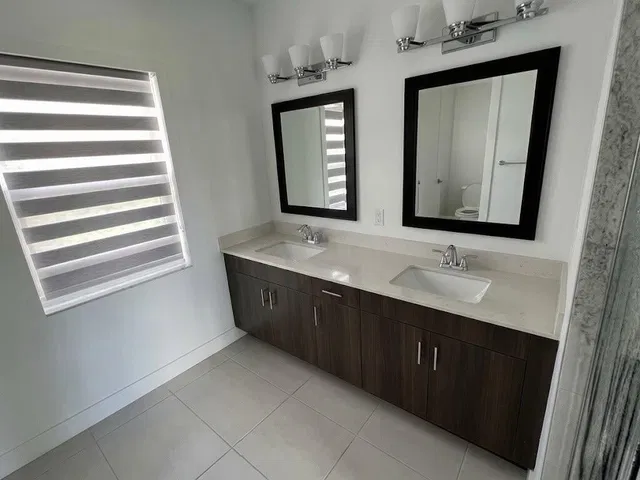 Residence photo 10