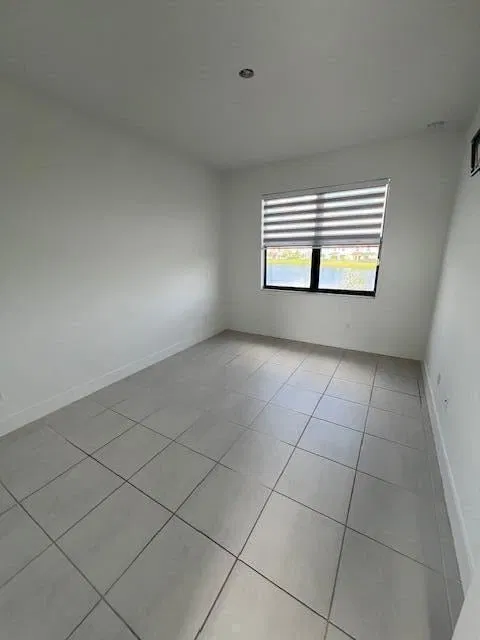 Residence photo 38