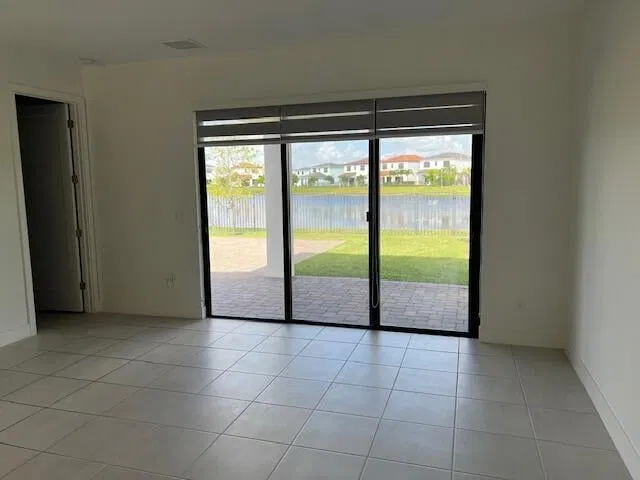 Residence photo 41