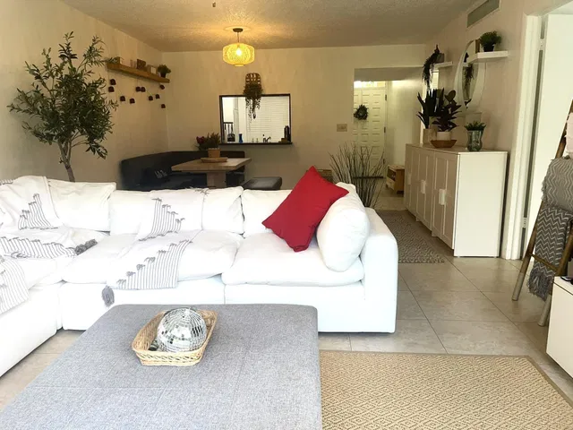  Unit 106 photo 6