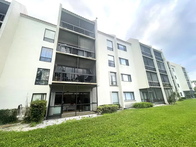  Unit 106 photo 33