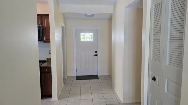 Residence photo 4