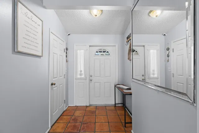 Residence photo 18
