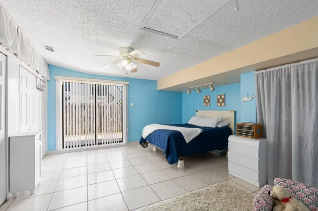 Residence photo 19