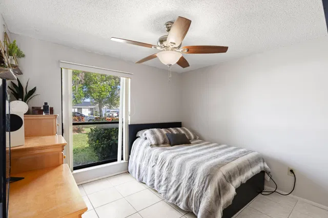 Residence photo 22