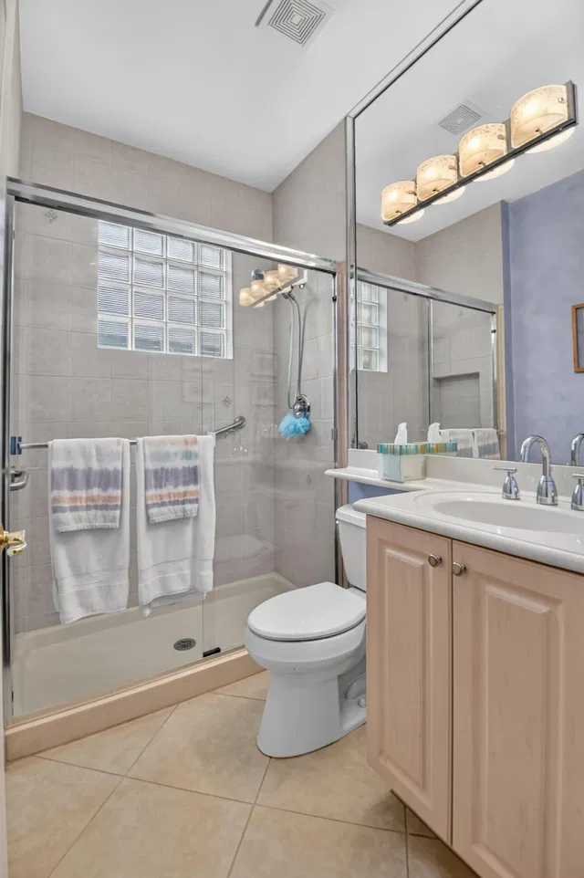 Residence photo 32