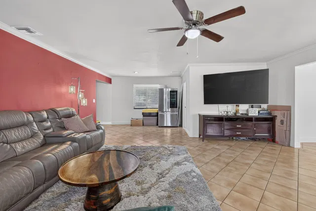  Residence photo 19