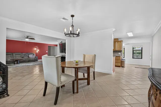  Residence photo 24
