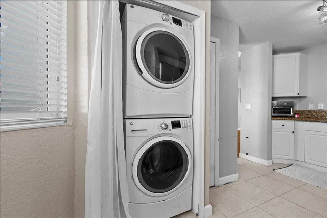  Residence photo 6