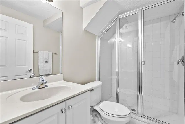  Residence photo 8