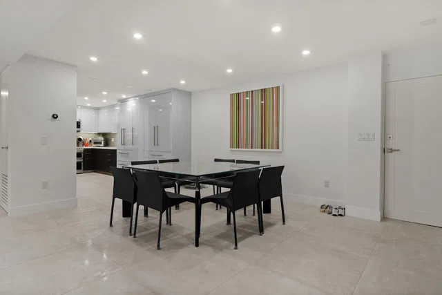 North End Palm Beach Unit 209 photo 8