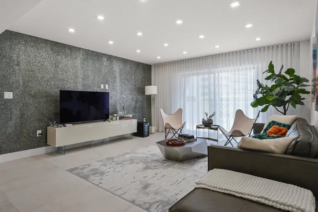 North End Palm Beach Unit 209 photo 9