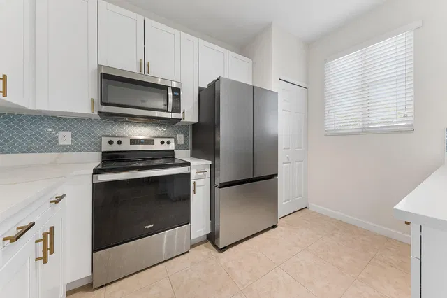 Residence photo 6