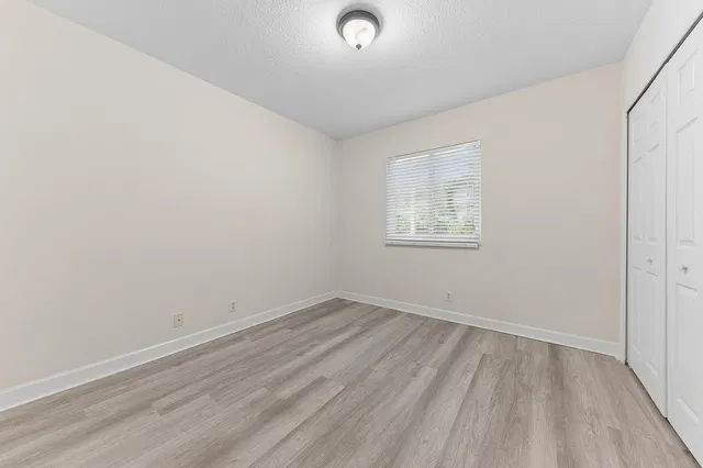 Residence photo 12