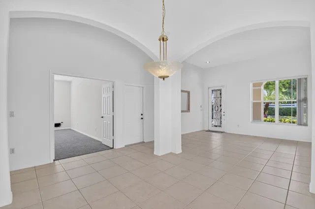  Residence photo 5