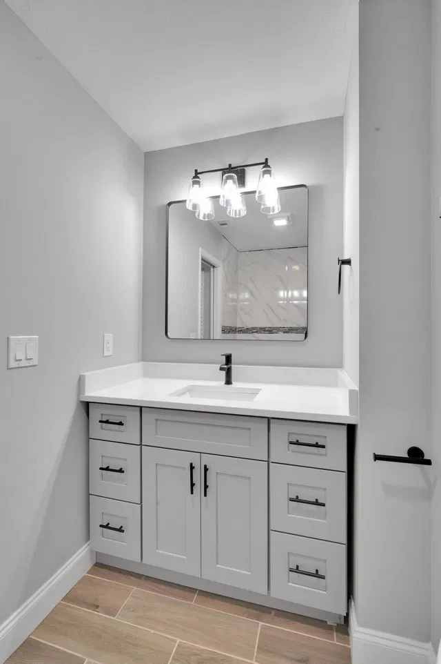 Unit 10-8 photo 2