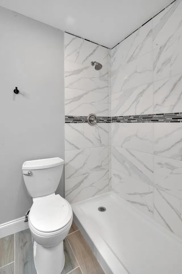 Unit 10-8 photo 6