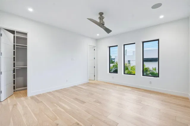  Residence photo 27