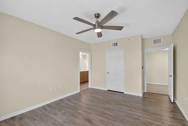 Unit 203 photo 9