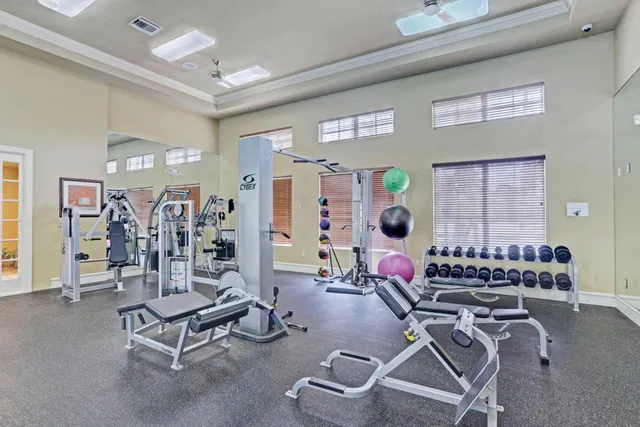Unit 203 photo 22