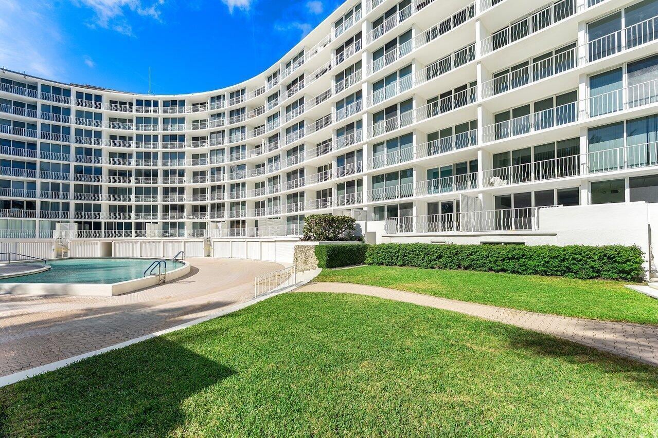 South Palm Beach Unit 409 photo 19