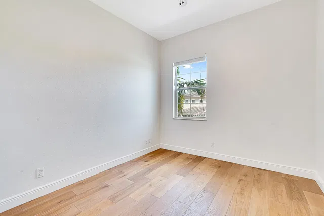 Canterbury Place Residence photo 16