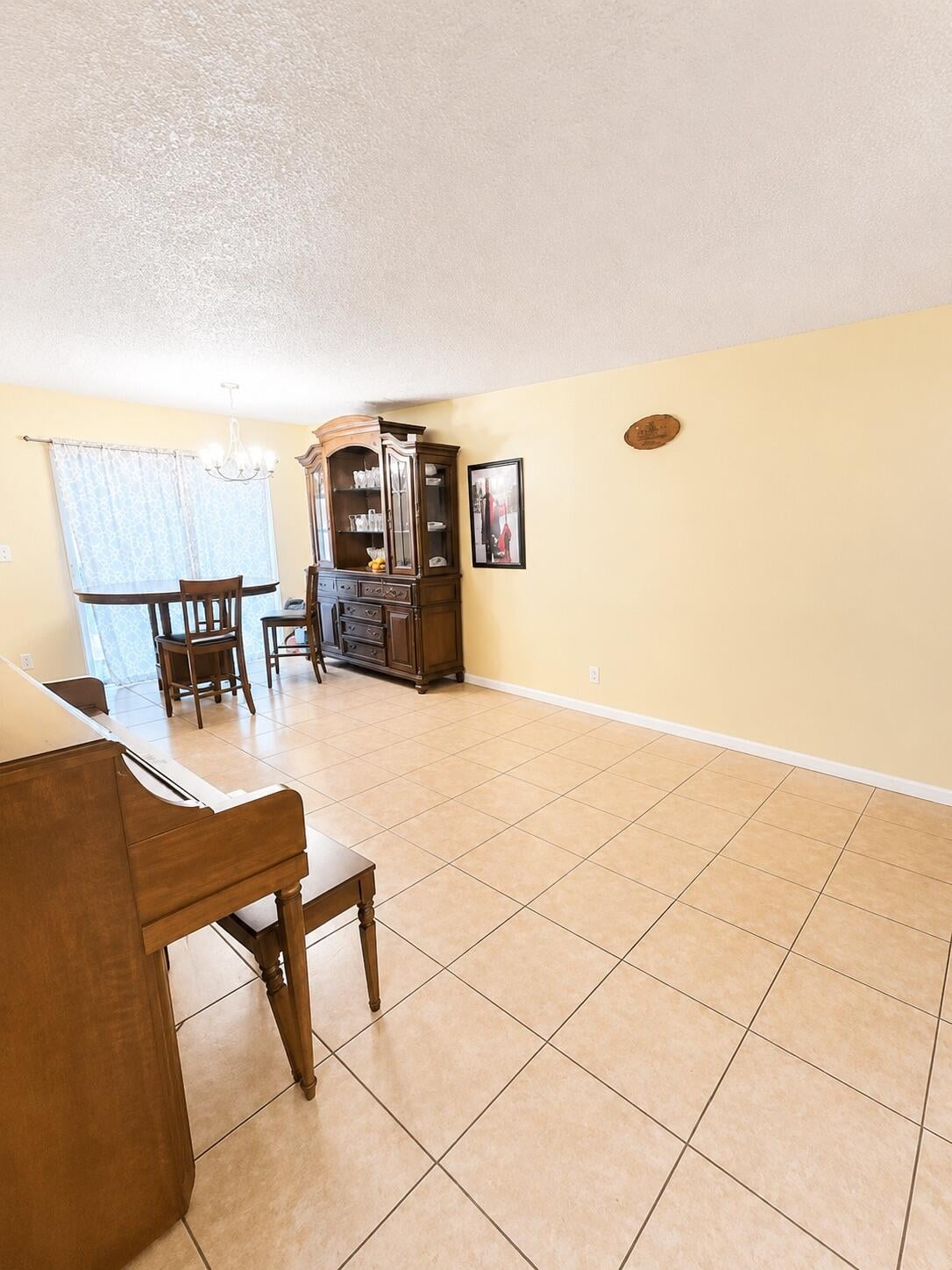 Residence photo 2