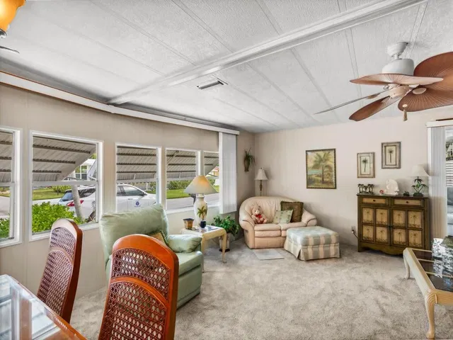  Residence photo 7