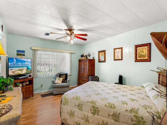  Residence photo 15