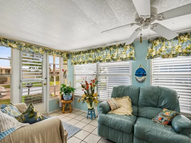  Residence photo 23